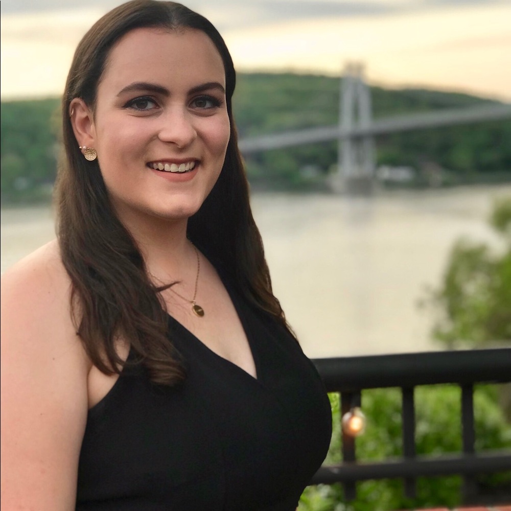 Meet your Posher, Nicole